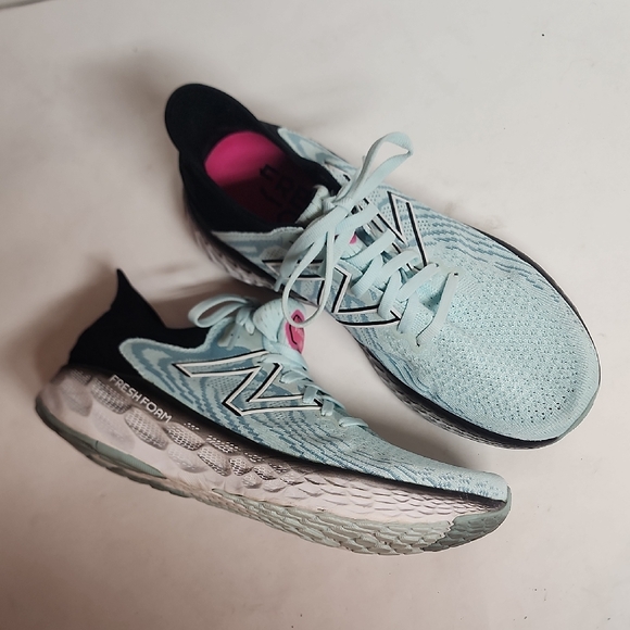 New Balance Shoes - New Balance Fresh Foam 1080 Womens Sz 8.5 seafoam Athletic Shoes